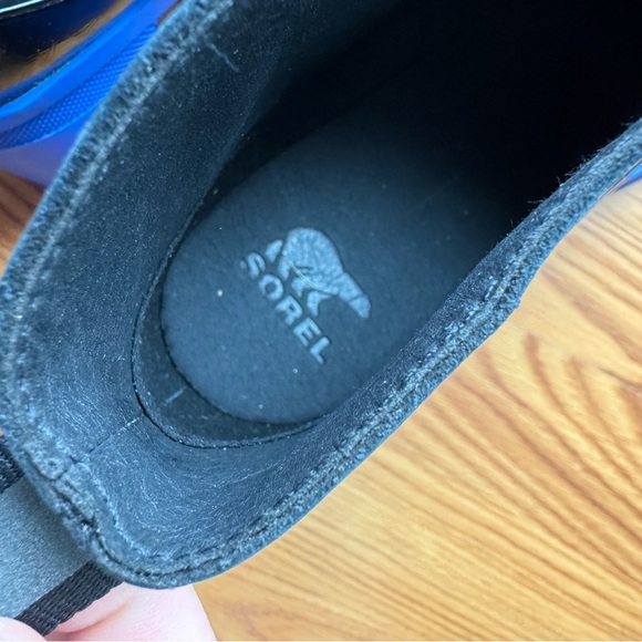 NEW Sorel Black and Blue Heeled Boots - Picture 8 of 12